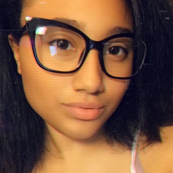 Meet your Posher, Makaylan - Picture 1 of 1